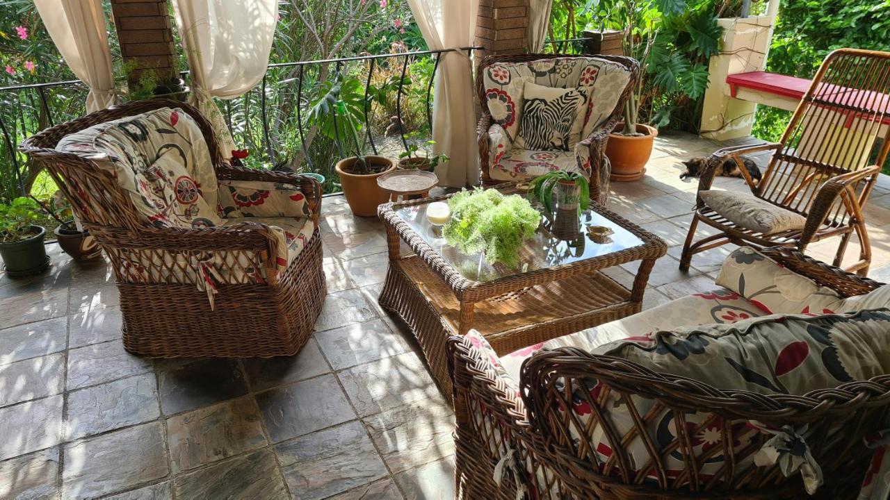 Comfy Home-Tropical Garden & 5 Min Walk To Beach Tamarin Exterior foto